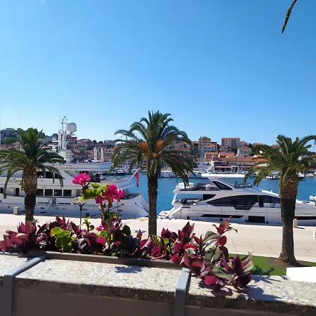 Stella Old Town Trogir, With Balcony * 特罗吉尔