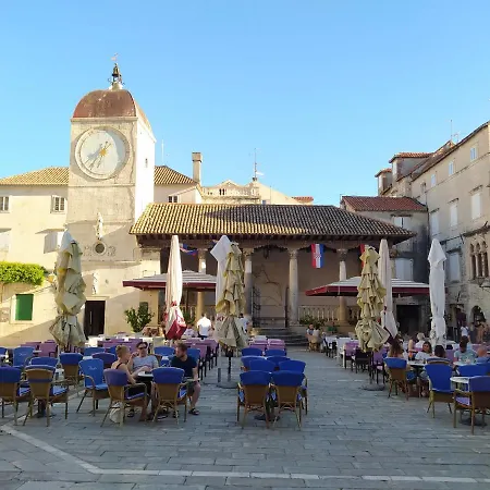 Stella Old Town Trogir, With Balcony * 特罗吉尔
