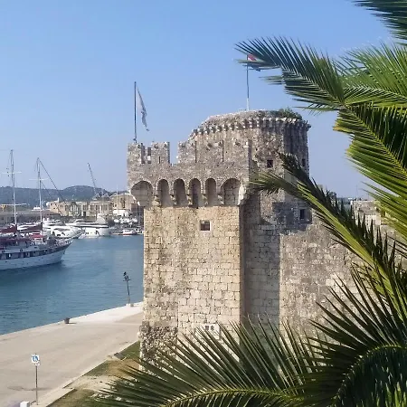 Stella Old Town Trogir, With Balcony アパート *