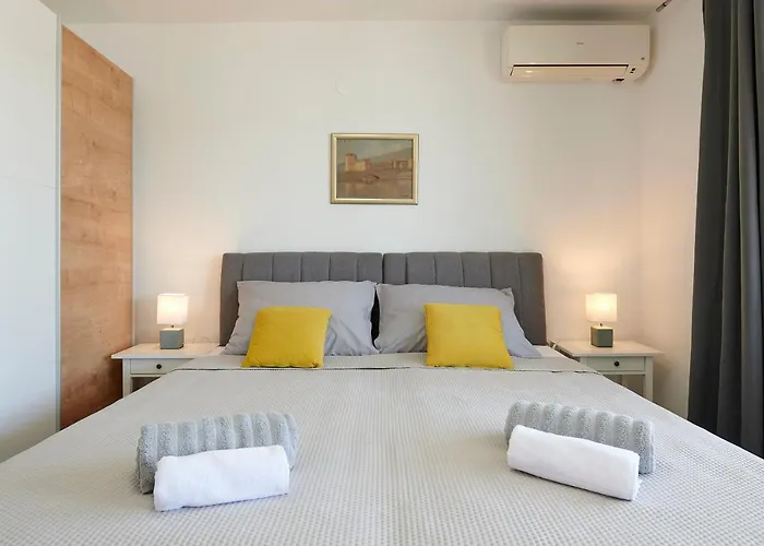 アパート Stella Old Town Trogir, With Balcony