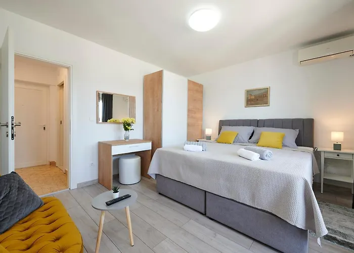 Stella Old Town Trogir, With Balcony 아파트 트로기르
