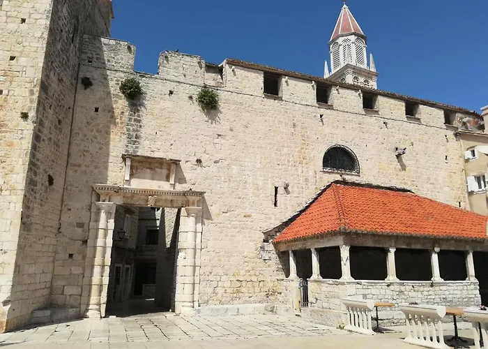 Stella Old Town Trogir, With Balcony * 트로기르
