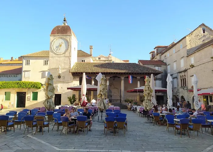 Stella Old Town Trogir, With Balcony * トロギール