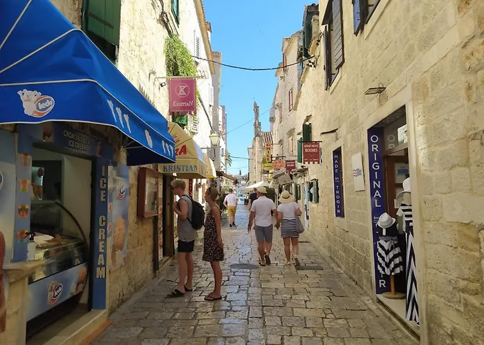 Stella Old Town Trogir, With Balcony * 트로기르