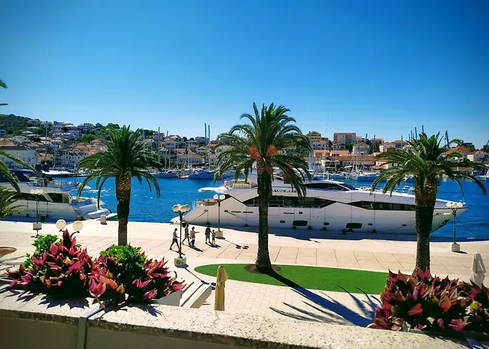 Stella Old Town Trogir, With Balcony アパート