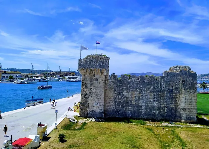 アパート Stella Old Town Trogir, With Balcony