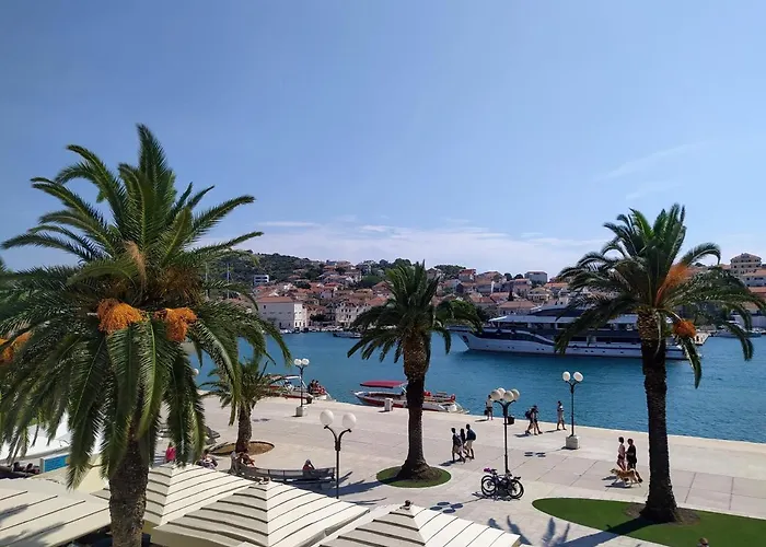 Stella Old Town Trogir, With Balcony 아파트
