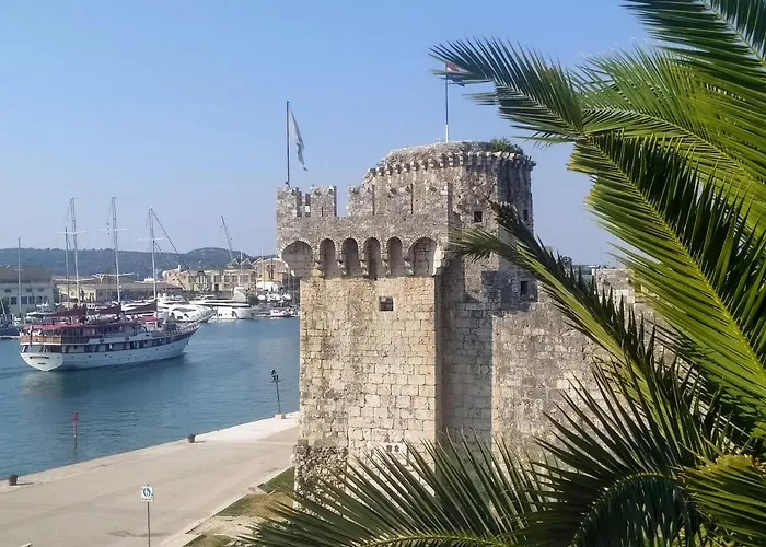 Stella Old Town Trogir, With Balcony 아파트 *