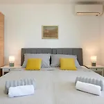 Appartamento Stella Old Town Trogir, With Balcony