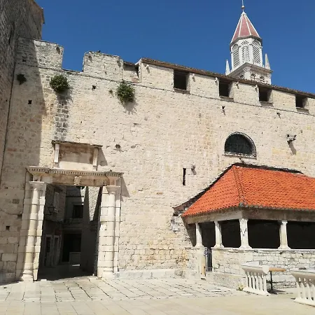 Stella Old Town Trogir, With Balcony * Traù